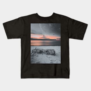 Ethereal Sunrise: Lobster Cage's Reverie V3 Kids T-Shirt